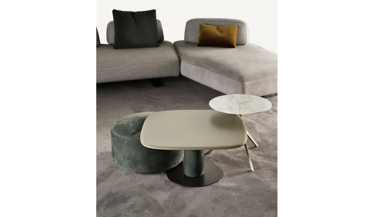 Tavolino Dynamic in laccato o gres di Art Nova