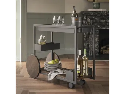 Tavolino su ruote a carrello con piani in legno Brandy di Cattelan Italia