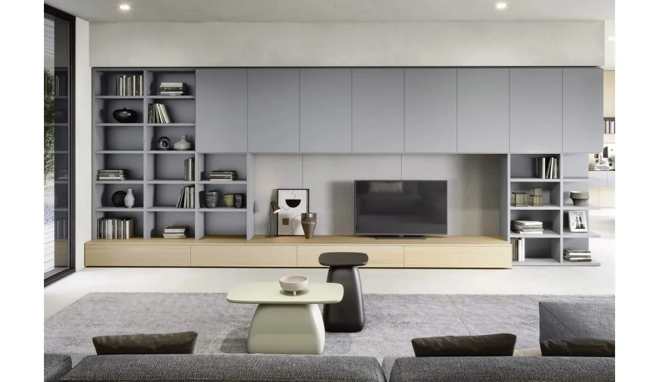 Tavolino di design Cliff in poliuretano laccato opaco di Novamobili