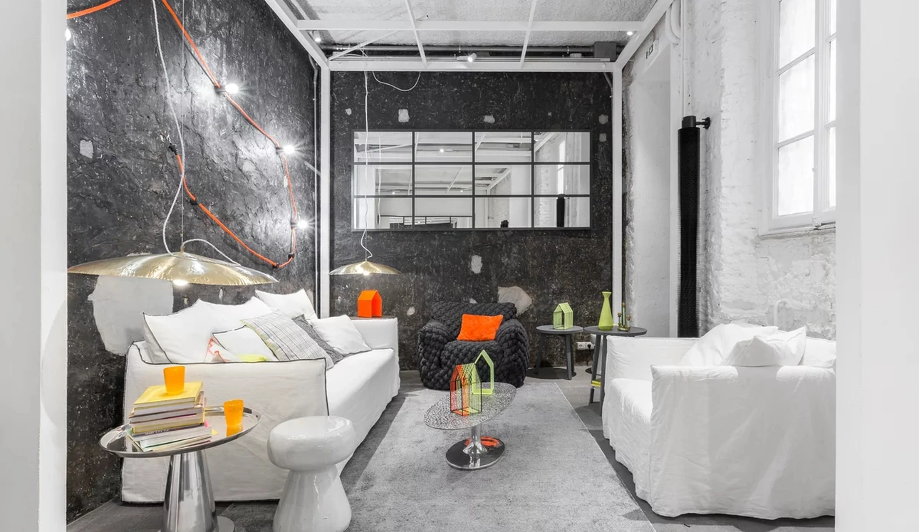 Tavolino in cemento Inout 44 di Gervasoni