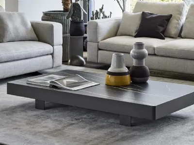 Tavolino rettangolare Jazz con top in ceramica e base in metallo di Bonaldo