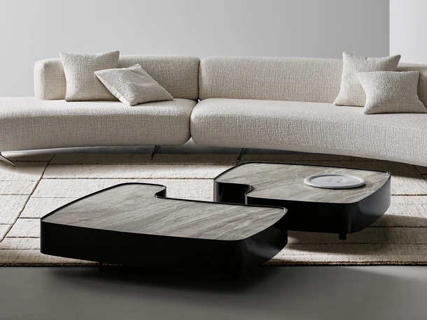 Tavolino Aspen con top in ceramica di Bonaldo