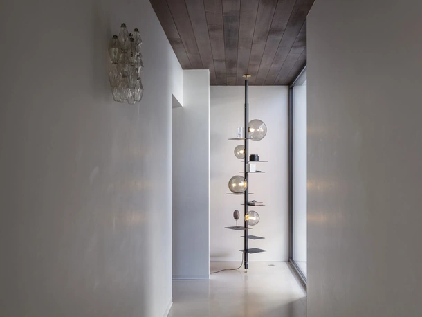Lampada terra-soffitto Adelaide di Mogg