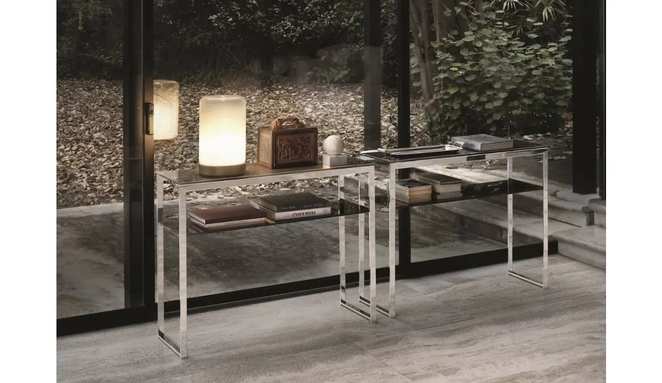 Lampada da tavolo Pop in vetro sfumato bianco con base in acciaio laccato di Bontempi