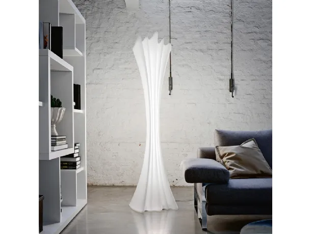 Lampada appendiabiti da terra in polietilene bianco Sipario Light di Cattelan Italia