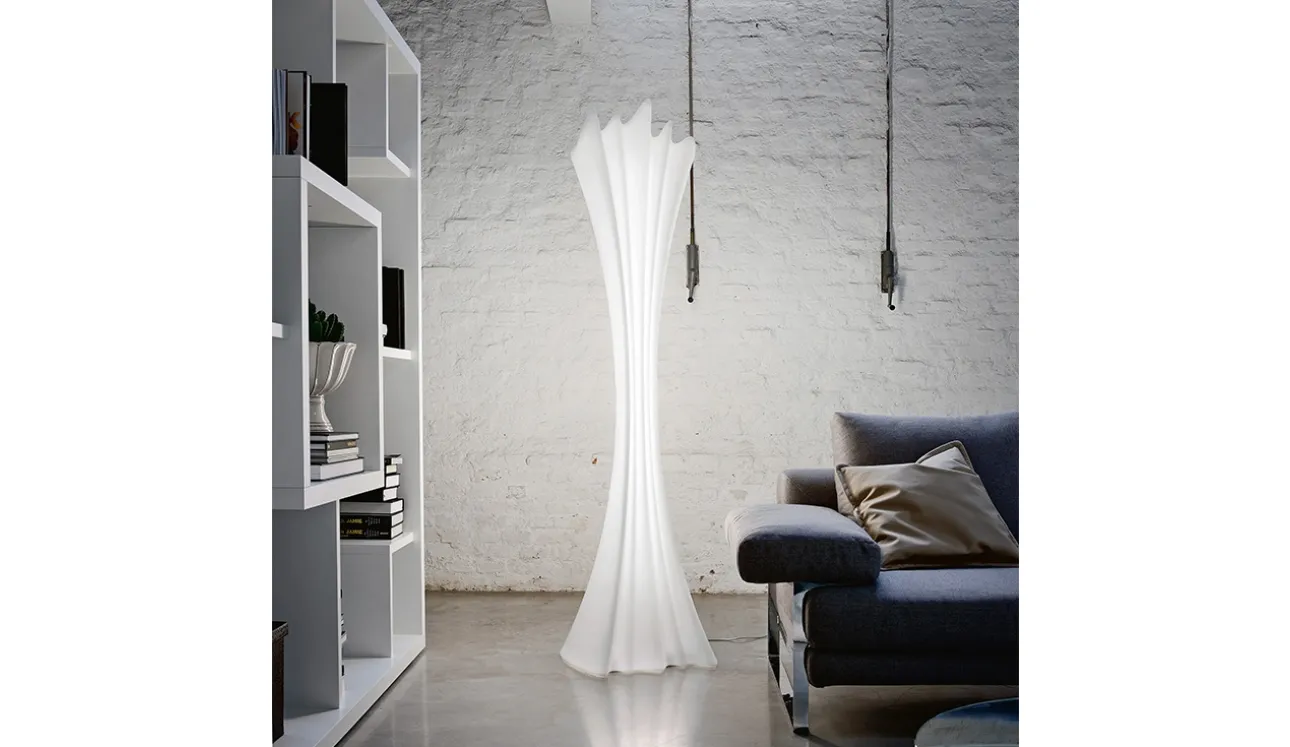 Lampada appendiabiti da terra in polietilene bianco Sipario Light di Cattelan Italia