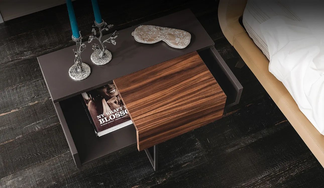 Comodino in legno con struttura in acciaio Dante di Cattelan Italia