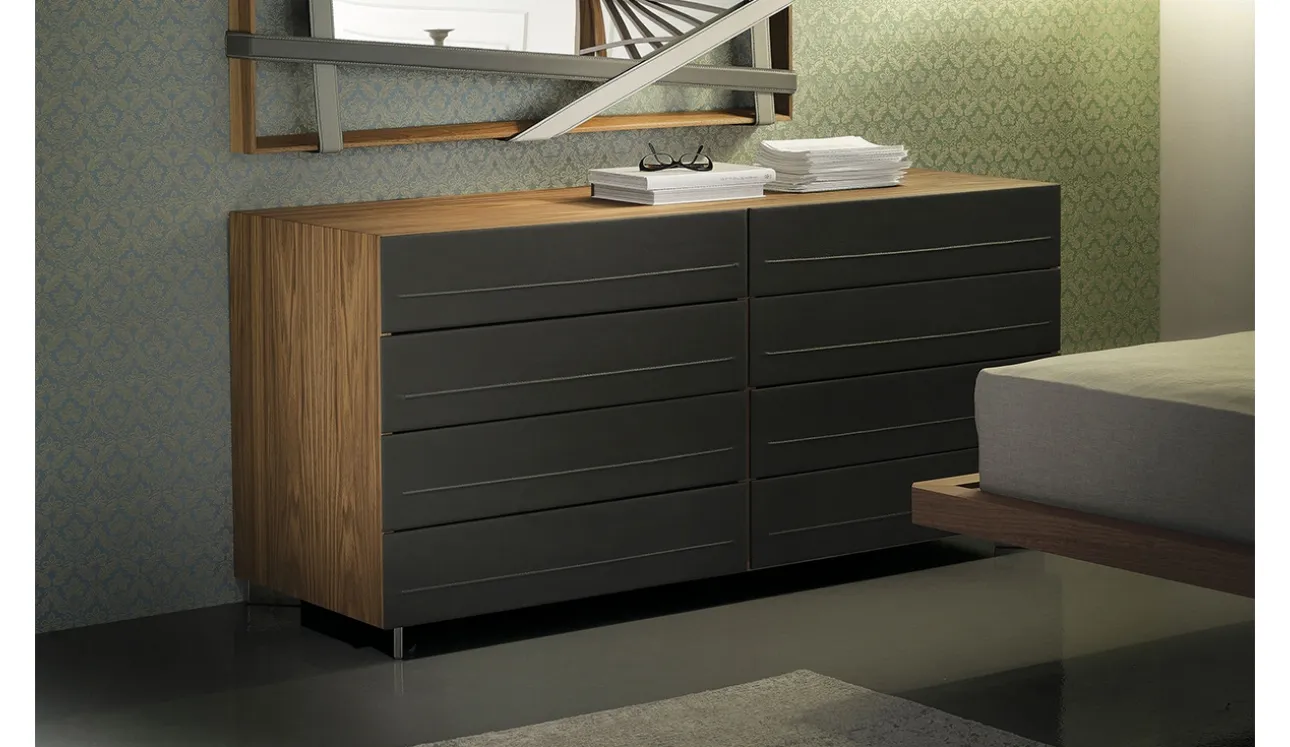 Comò Dyno in legno rivestito in pelle di Cattelan Italia