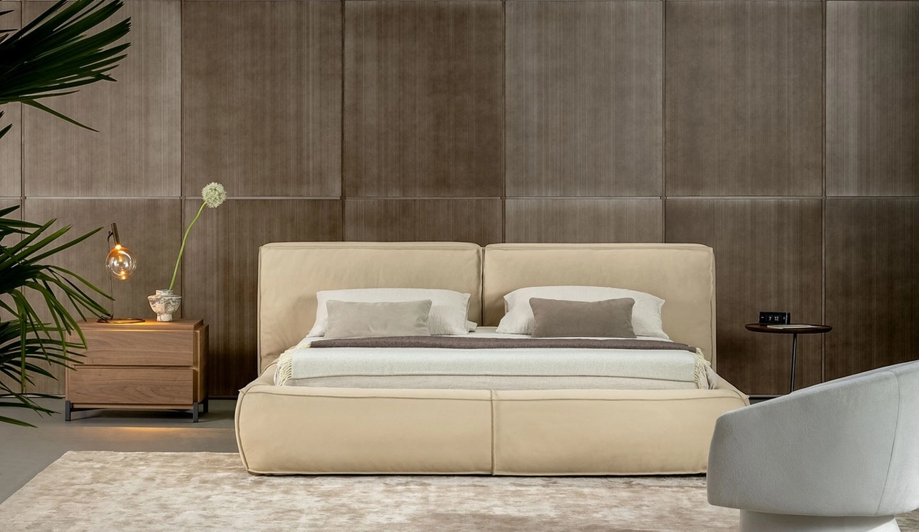 Letto Fluff in pelle di Bonaldo