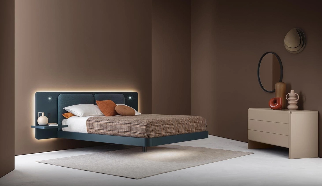 Letto sospeso in laccato con testiera Grand Voile di Alf Da Frè