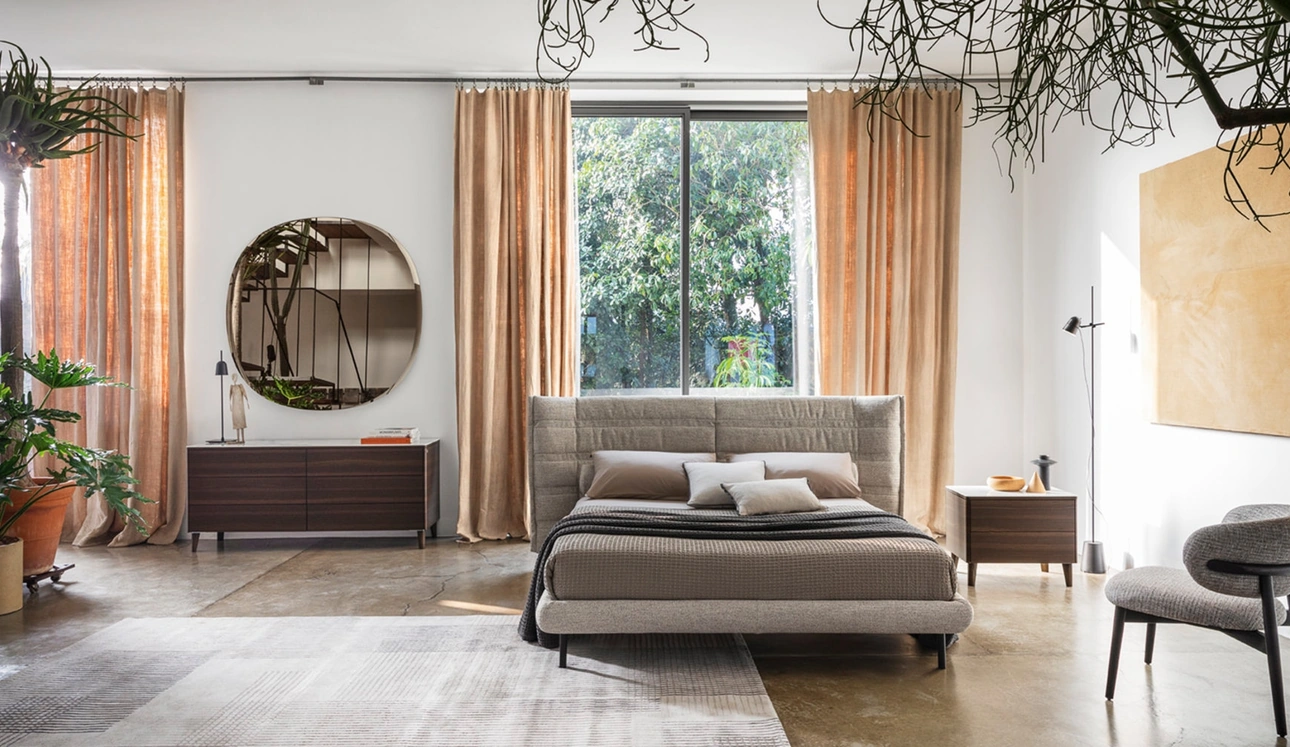 Letto Monbed in tessuto imbottito di Calligaris