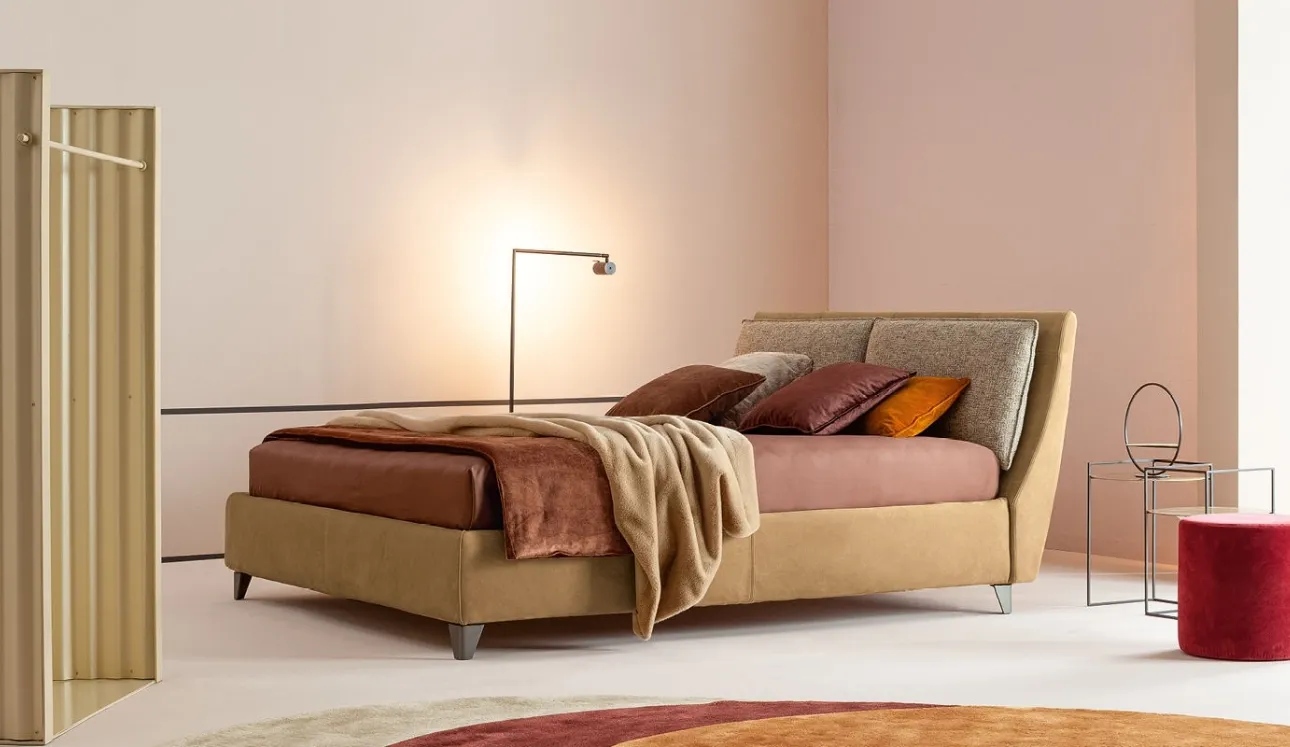 Letto in tessuto con testiera Attico di Twils