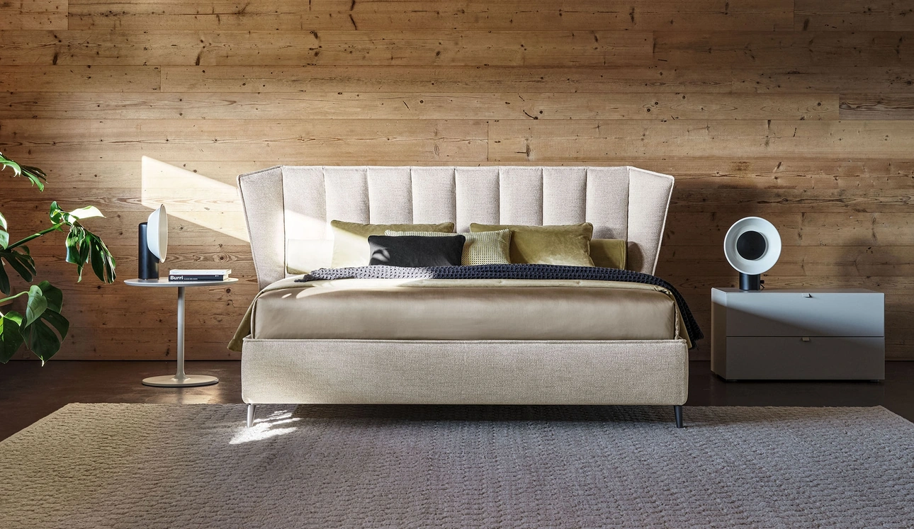 Letto in tessuto con testiera trapuntata Opéra Fleur di Twils