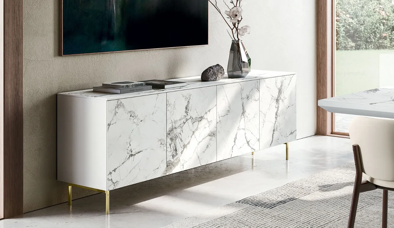 Madia in ceramica effetto marmo con piedini in ottone lucido Universal di Calligaris
