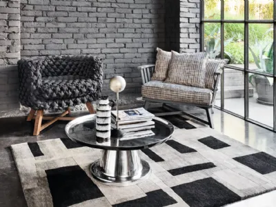 Poltroncina Gray imbottita di Gervasoni