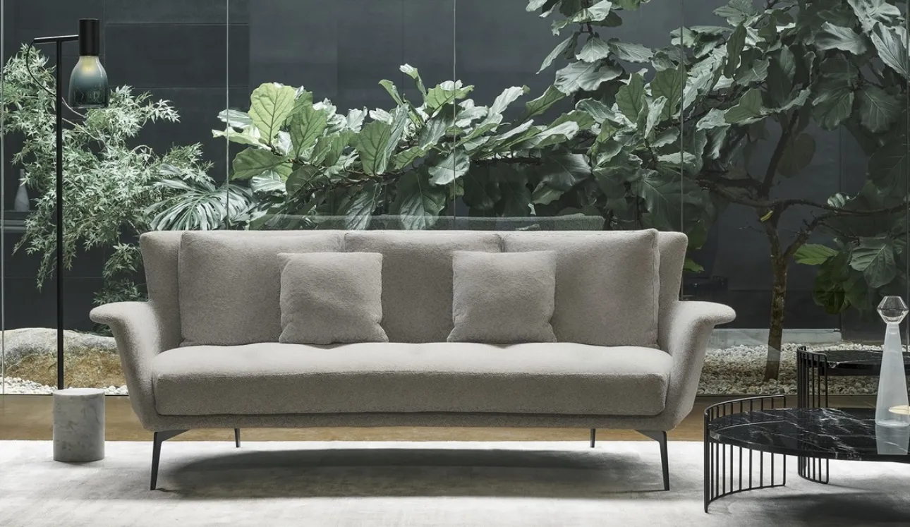 Divano lineare di design Lovy di Bonaldo