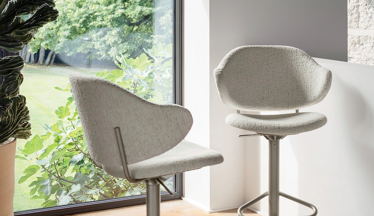 Sgabello in tessuto Holly di Calligaris