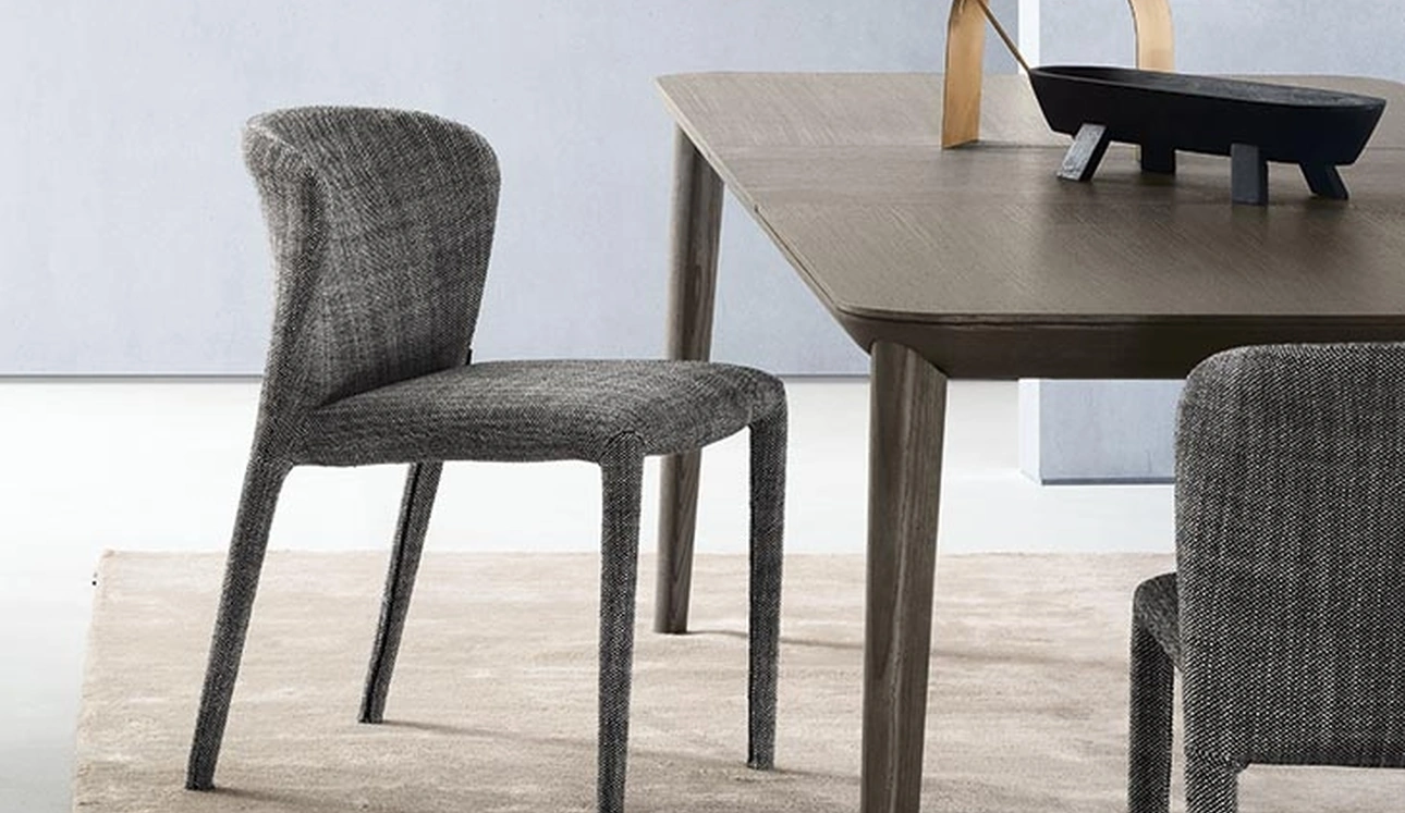 Sedia Karol in tessuto di Alf Da Frè