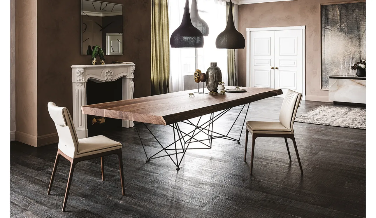 Tavolo con piano in legno di noce massello con bordi irregolari Gordon Deep Wood di Cattelan Italia