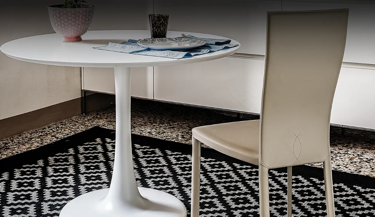Tavolo rotondo in cristallo laccato bianco Hugo Bistrot di Cattelan Italia