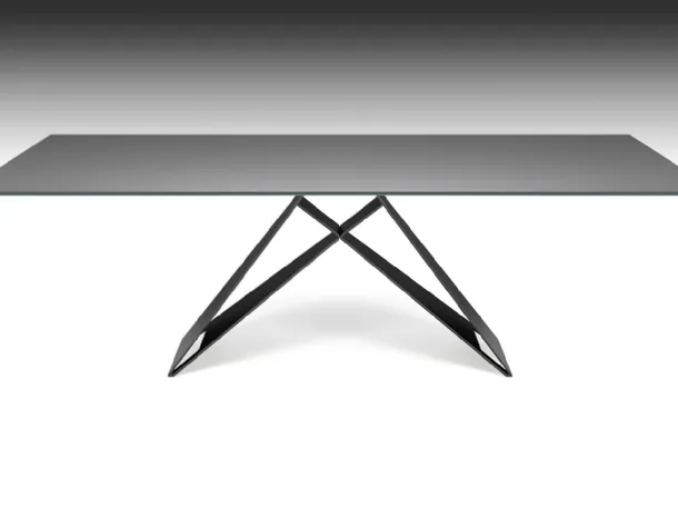 Tavolo con piano in cristallo verniciato graphite e gambe in acciaio Premier di Cattelan Italia