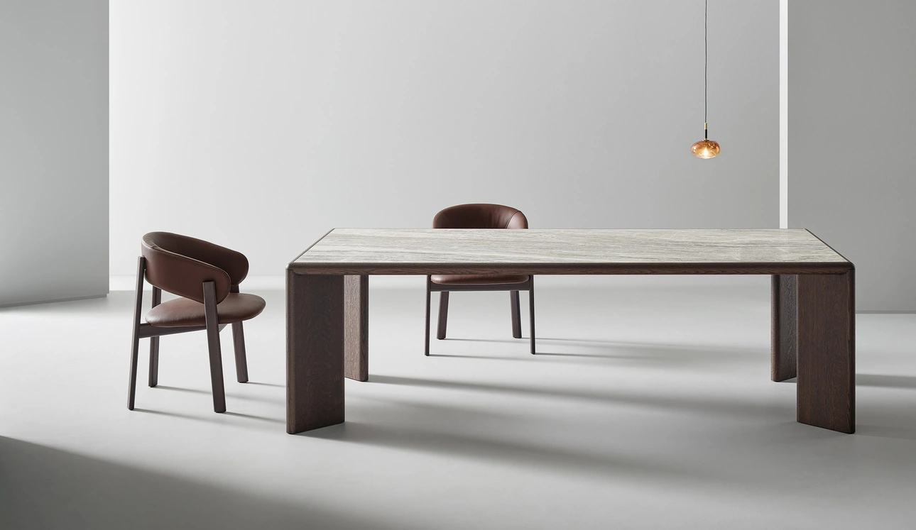 Tavolo Oshi in ceramica e legno di Bonaldo