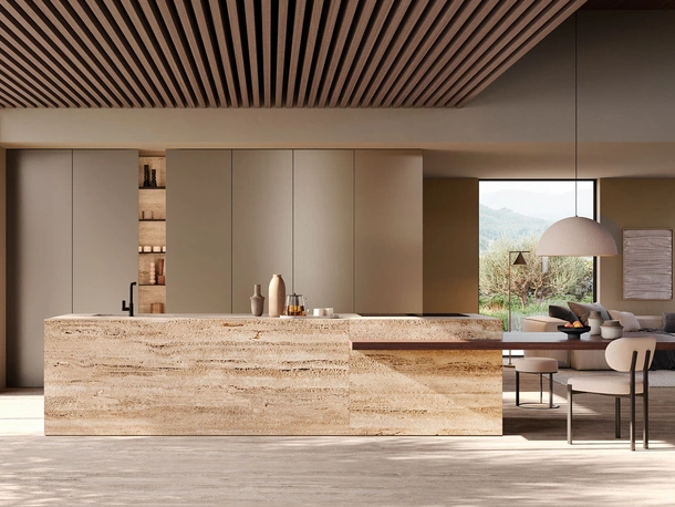 Cucina Design Sistema MK1_8 in laccato satinato e marmo travertino di Nova Cucina