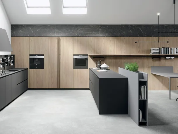 Cucina Design angolare in fenix nero con blocco colonne in finitura olmo Sistemi 3|1|M di Copat Life