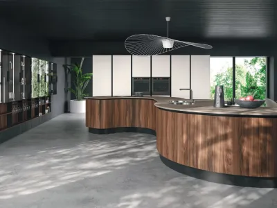 Cucina Design Volare con isola centrale dalle forme curvilinee in Legno di Aran