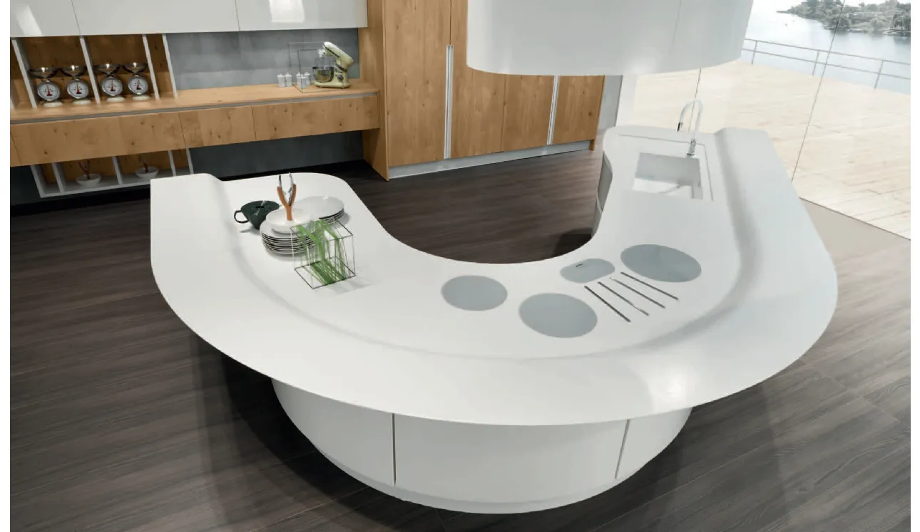 Cucina Design a isola semicircolare Volare in laccato Bianco lucido e Rovere nodato di Aran