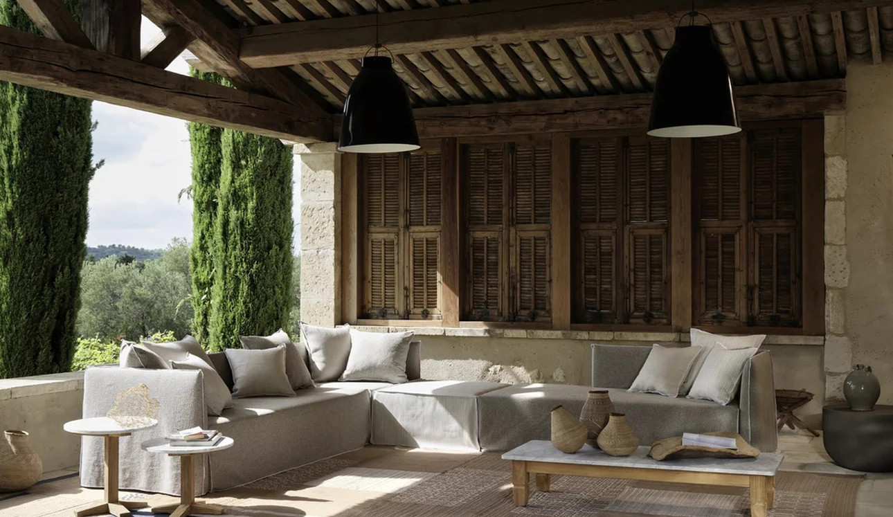 Divano Ghost Out di Gervasoni