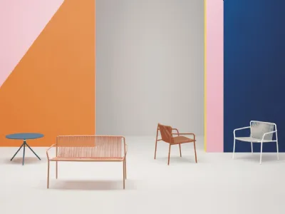 Outdoor in metallo con seduta e schienale intrecciati in PVC Tribeca di Pedrali