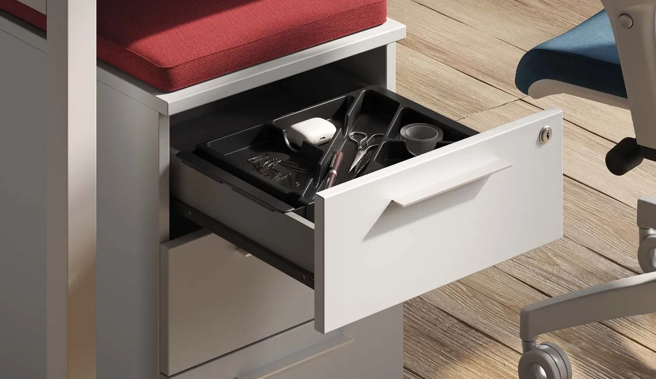 Cassettiera Pedestals di Frezza