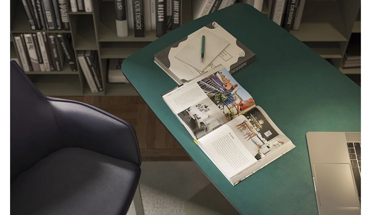 Scrivania Operativa in pelle e metallo Runner Leather di Cattelan Italia