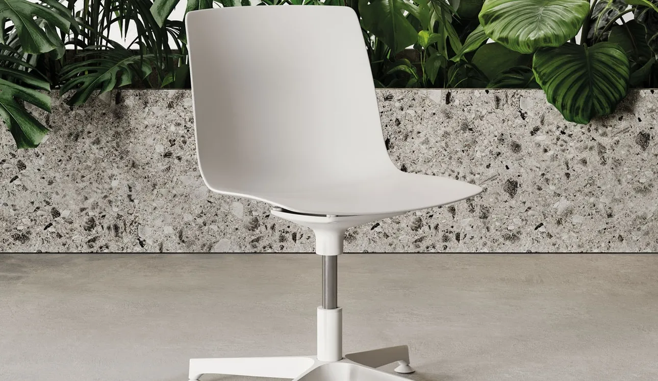 Seduta Visitatore Yo Plastic di Frezza